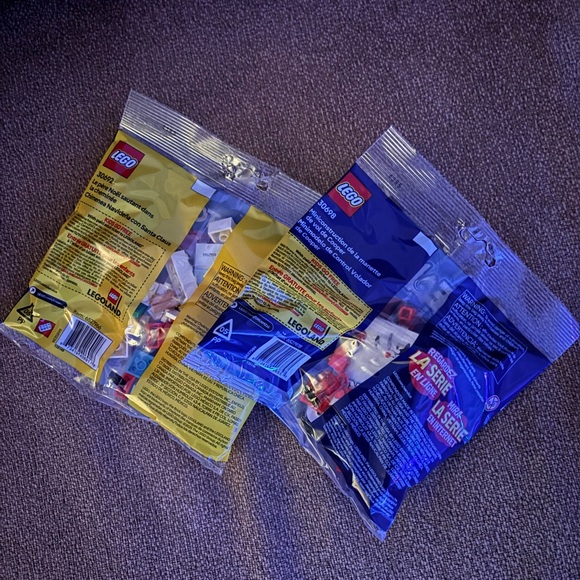 LEGO Creator and Dreamzzz Sets with Red and Blue Accents - Picture 2 of 2